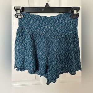 American Eagle Outfitters Teal and White Shorts